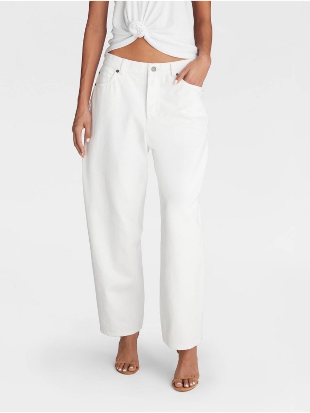 KBB by KAHLANA Women's Mid-Rise 'The
Vintage Straight Leg Jeans' - White 12